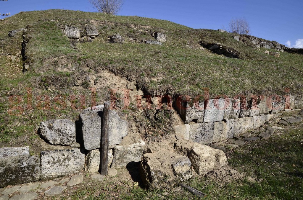 Fortificația de la Blidaru (foto Glasul Hunedoarei)